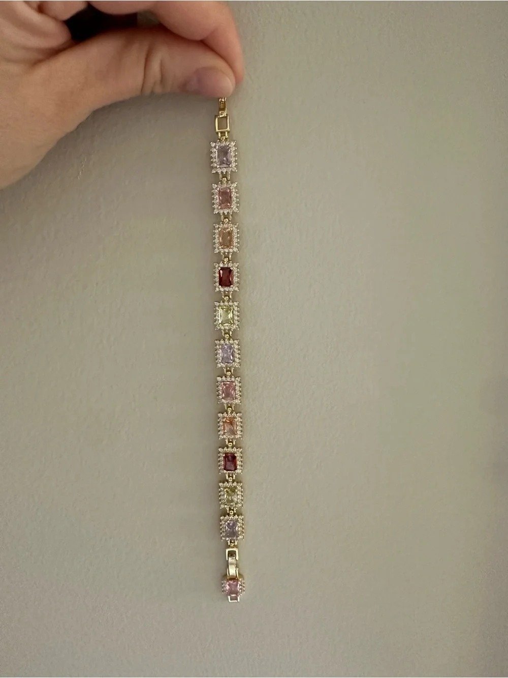 Pretty Bird Jewelry adjuster can